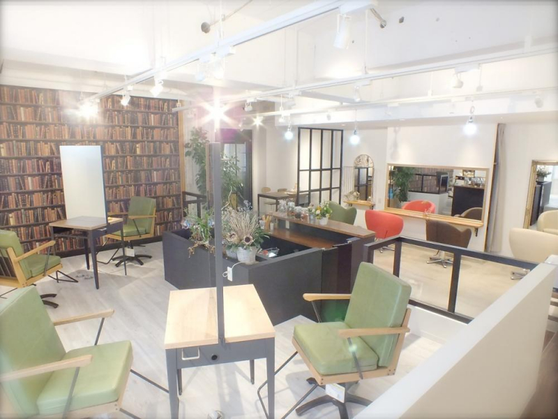 【URA氏家優美】URAの店内を紹介します