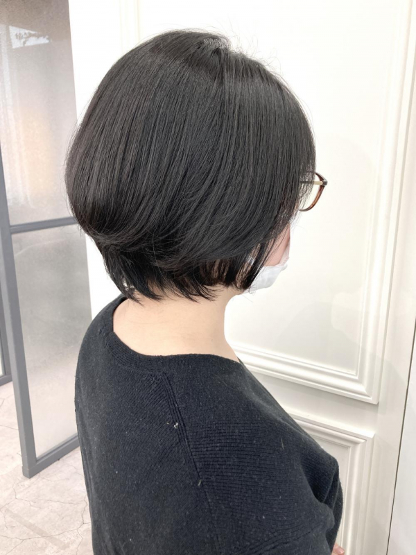 黒髪ショート　お手入れ簡単　
