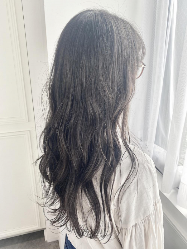 LEMO　暗髪ゆるウェーブ　大人かわいいロング