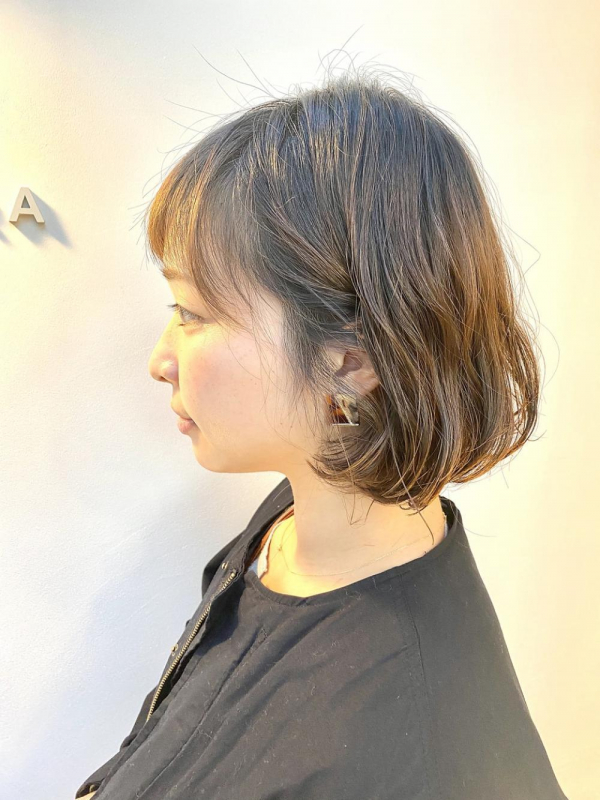 LEMO　ふんわりカールの大人可愛いミニボブ