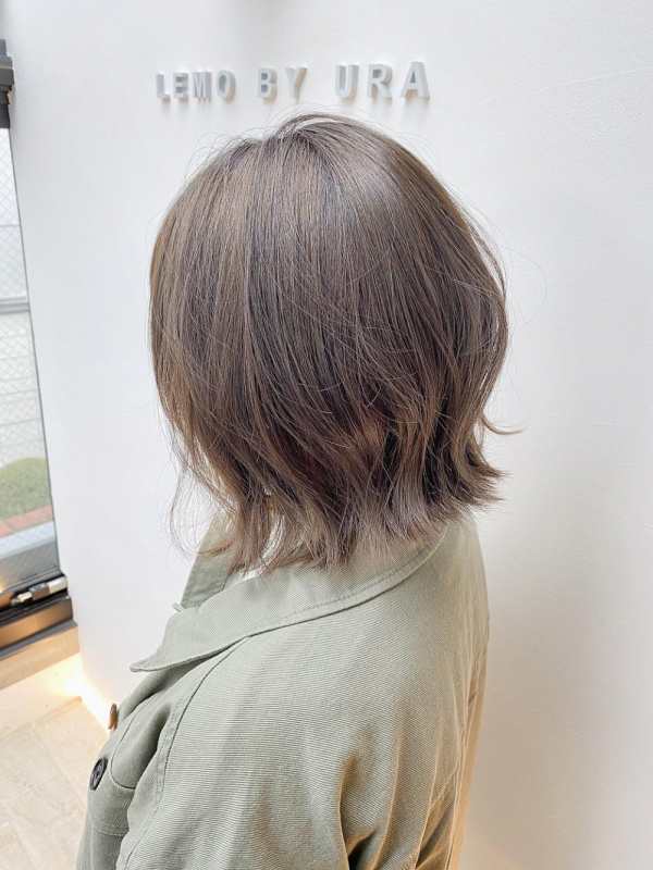 LEMO　ペールグレージュ　外ハネボブ　春ボブ