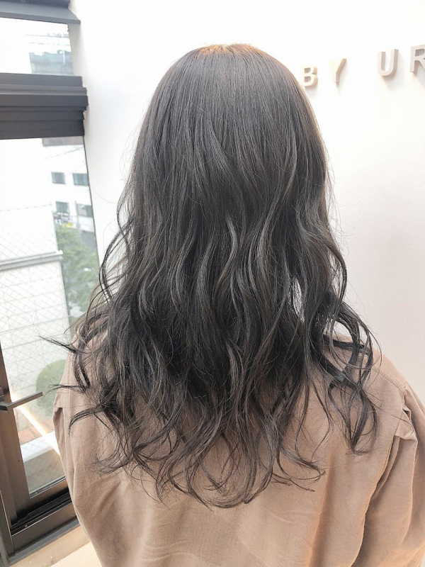 ヴィンテージアッシュ　暗髪　赤み消し