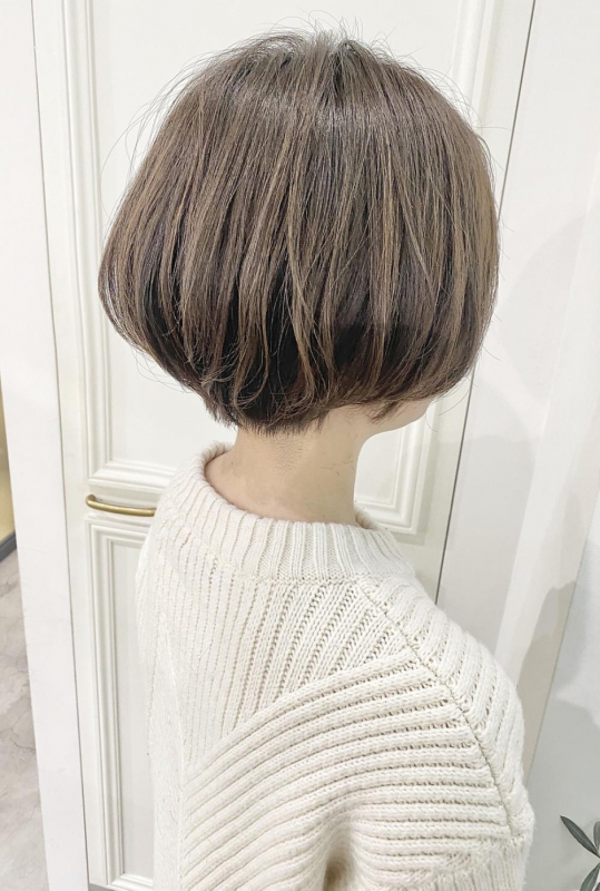ボーイッシュ　ショート　エッジショート　くびれセミディハイラ