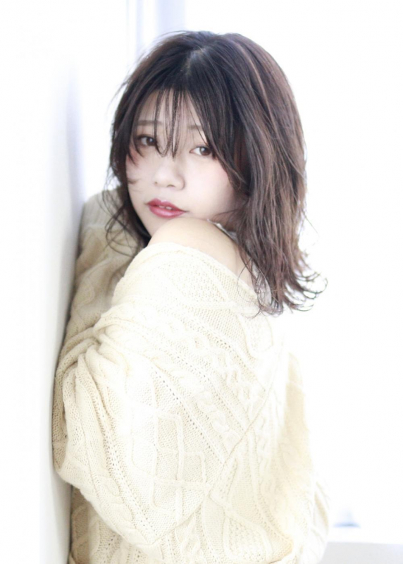 グレージュボブ　ネイビーカラー　フレンチボブ