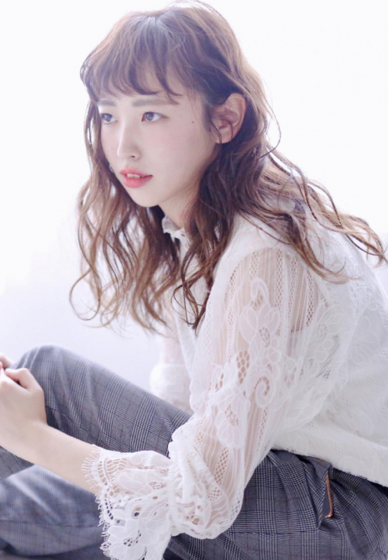 透明感グレージュ　赤味消し　ベージュ　ナチュラルミディ
